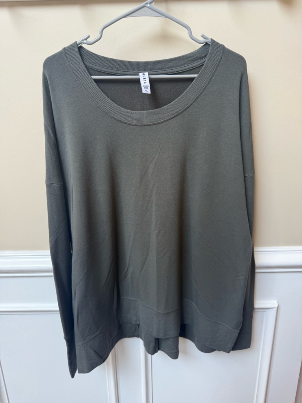 Athleta Olive Relaxed Crewneck Sweatshirt